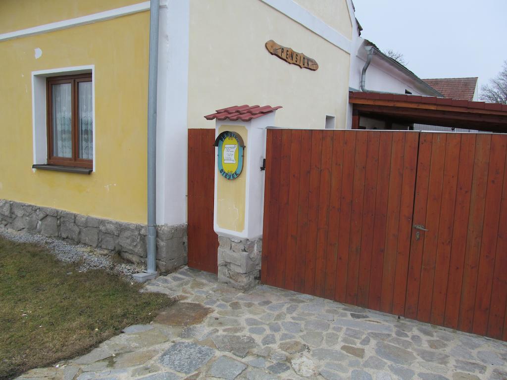 Pension Otevek Trhové Sviny Exteriör bild