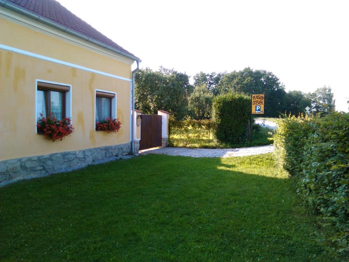 Pension Otevek Trhové Sviny Exteriör bild